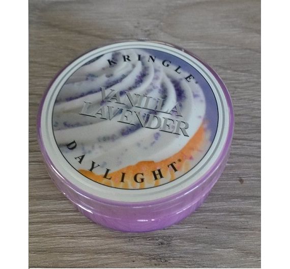 Kringle Lavender and Vanilla scented candle