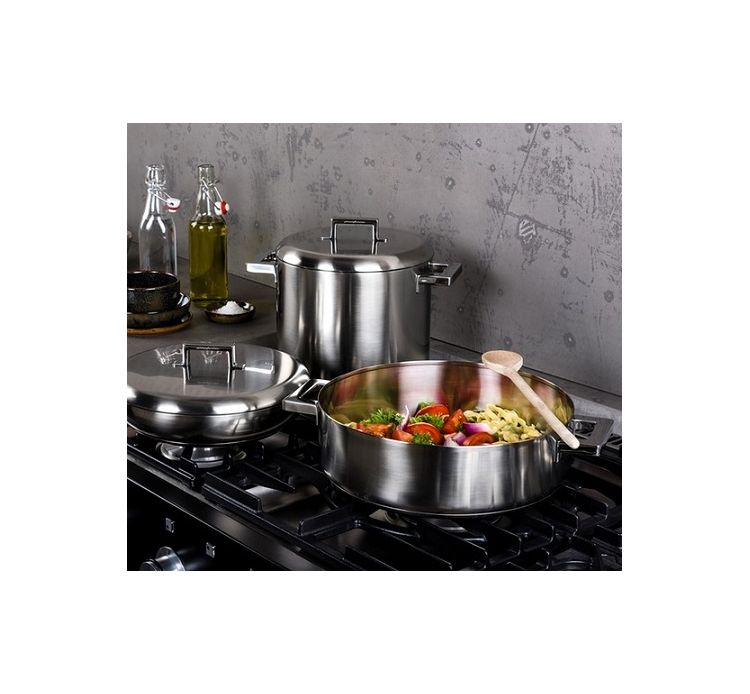 Stile Pans & Cookware by Pininfarina