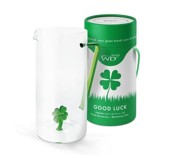 Wd Lifestyle pitcher with four-leaf clover